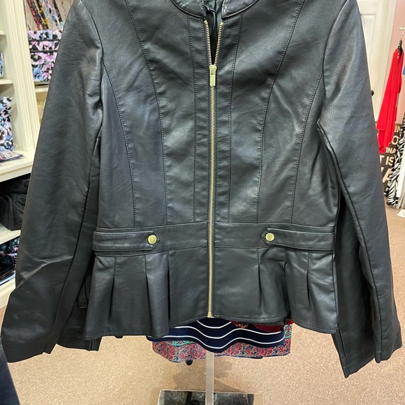 NWT Baccini Faux Leather jacket. Black in color - Picture 2 of 5